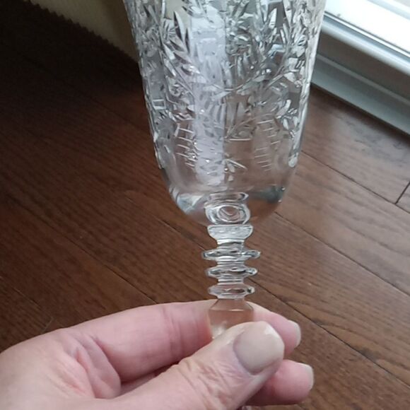 Set of 5 vintage wine/ water glasses  in excellent condition 3 1/2" x 7 3/4" - Picture 4 of 6